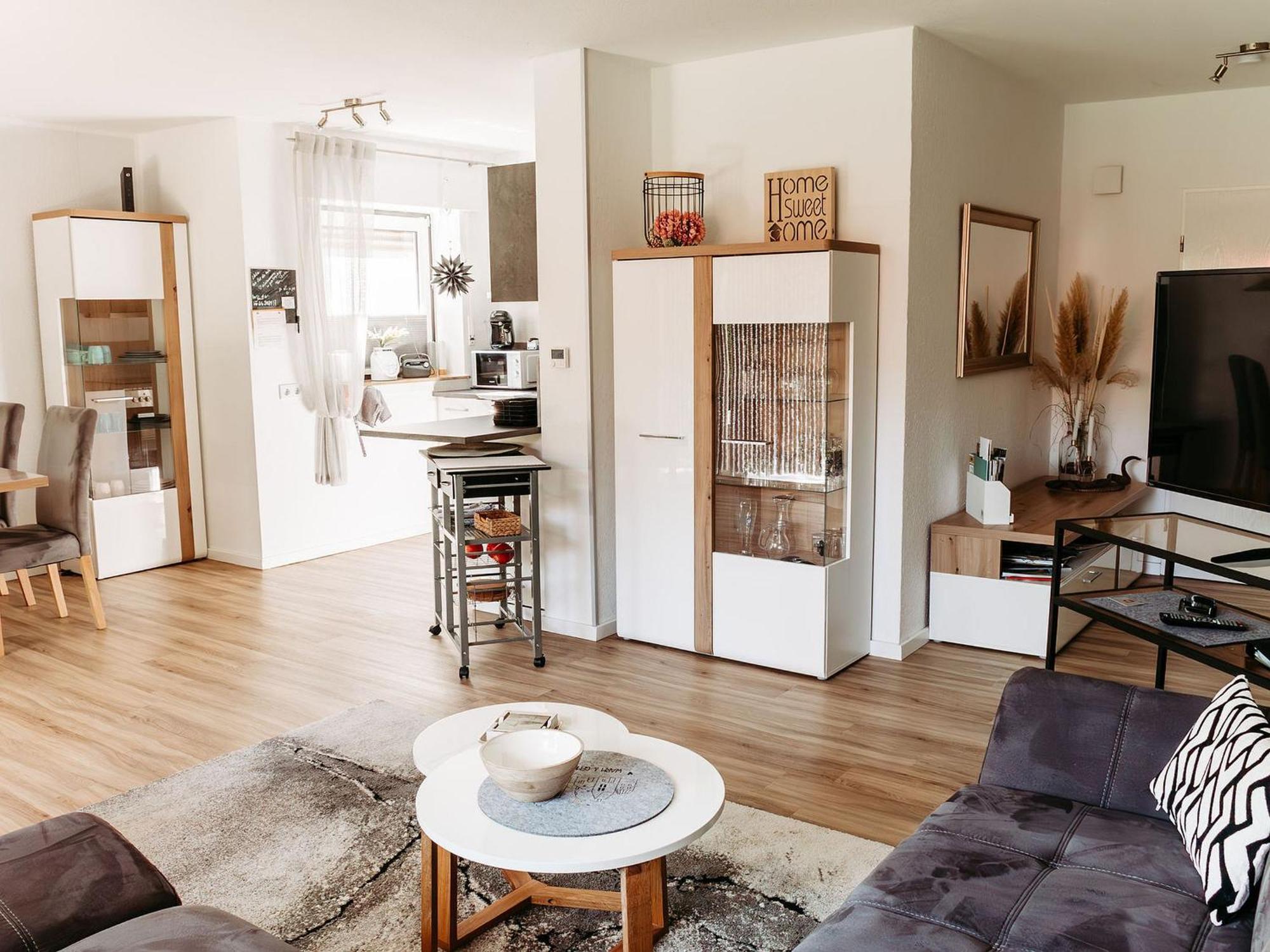 Apartment Am - *